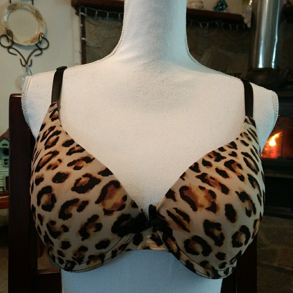 PINK Victoria's Secret Other - Pink Victoria's Secret push up sz 38B